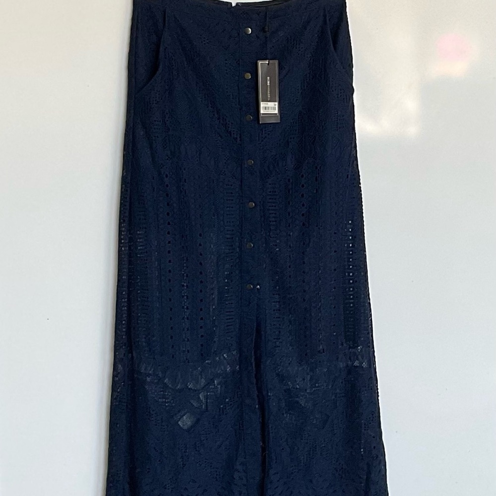 NWT! BCBG MaxAzria women’s dark blue skirt